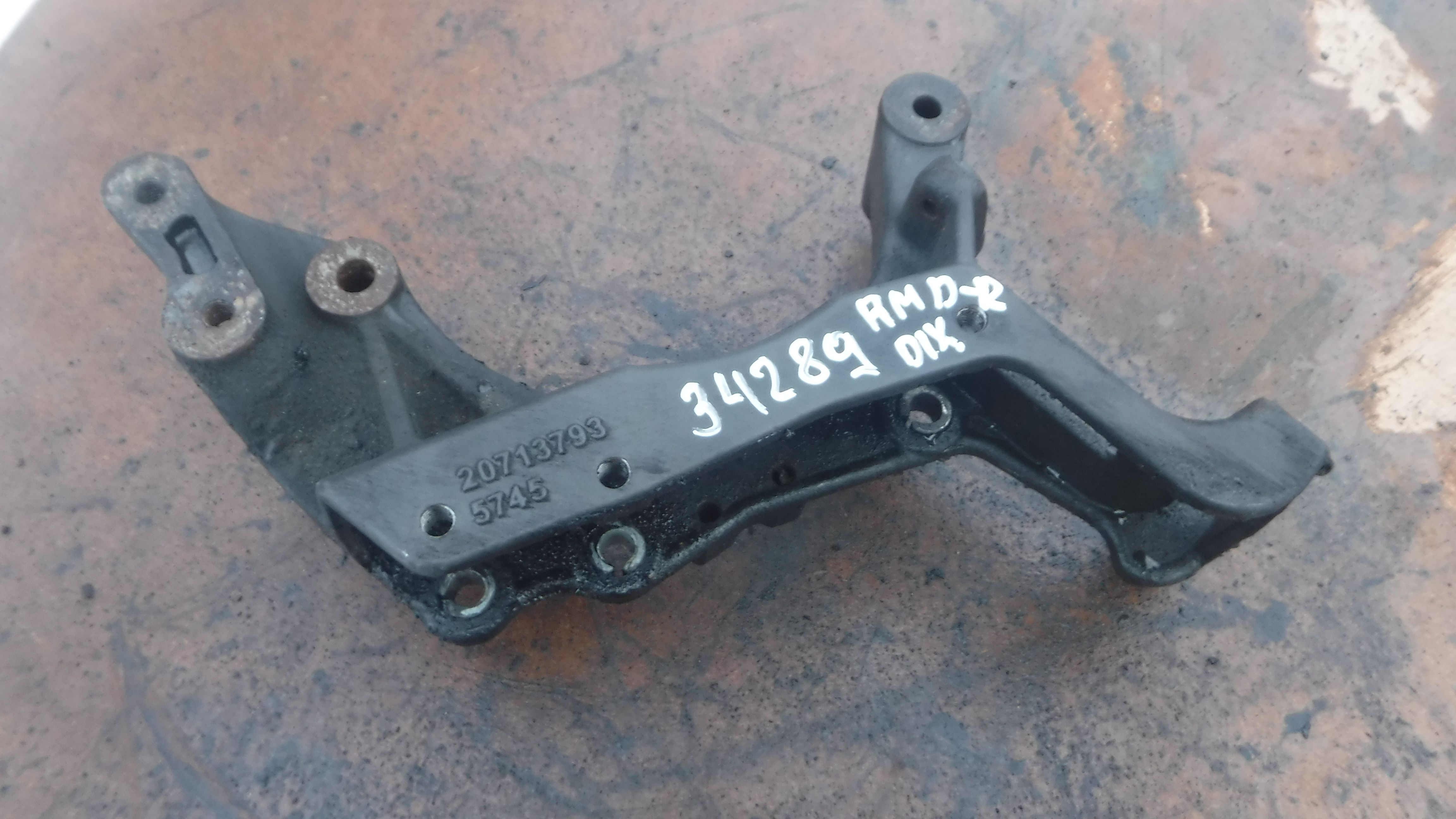 Кронштейн генератора 20713793 Renault Magnum DXI12 2005